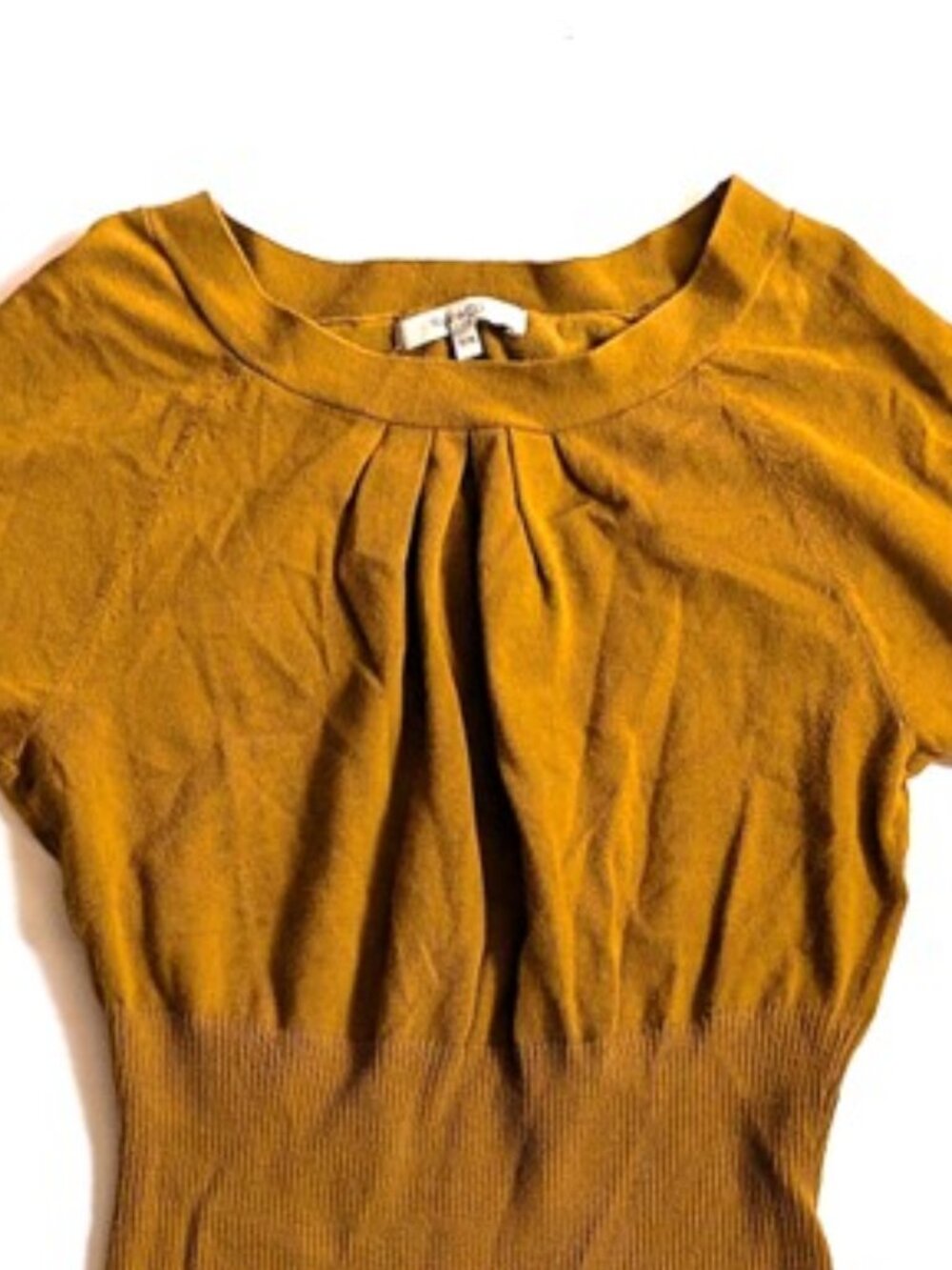RW&CO Ribbed Knit Sweater Top in Dark Gold Size M - Picture 3 of 3